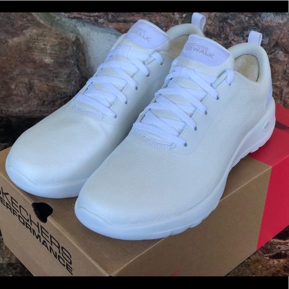 🆕 RARE Brand new Skechers women got walk sneakers - Picture 2 of 16